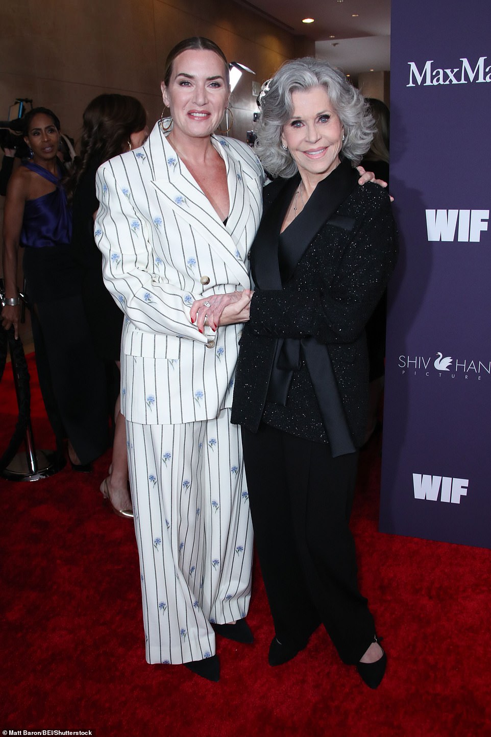 She posed up with Jane Fonda on the red carpet