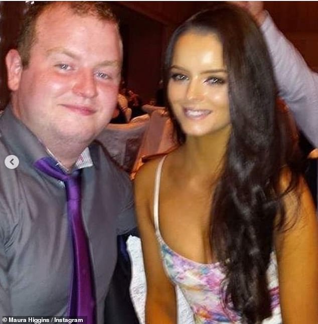 U razgovoru s Paulom Carrickom Brunsonom u njegovom podcastu We Need to Talk, Maura je rekla: 'Toliko sam dugo krivila samu sebe za to jer kad se osvrnem na taj dan, dan je bio tako lud