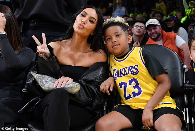 YouTube kanal koji je pripadao Saint Westu, osmogodišnjem sinu Kim Kardashian (44) i Kanyea Westa (47), nestao je u srijedu nakon što su dan ranije na računu bile dvije objave u kojima se kritizirala potpredsjednica Kamala Harris. Slikano prošlog prosinca u LA-u