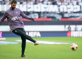 Alisson nokautiran u Crystal Palace-Liverpoolu, strahuje se od dugog prekida: evo što se filtrira