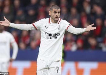 Alvaro Morata se prepirao sa svojim lokalnim GRADONAČELNIKOM zbog straha za sigurnost svoje obitelji nakon što je otkrio detalje o novom domu zvijezde AC Milana – samo da bi dužnosnik uzvratio podrugljivim odgovorom!