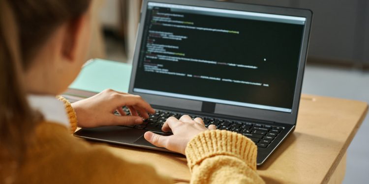 Američki tehnološki div otpušta ruske iseljenike — RT World News