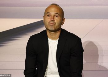 Andres Iniesta namjerava potpuno promijeniti karijeru nakon što je potvrdio odlazak u mirovinu s 40 godina