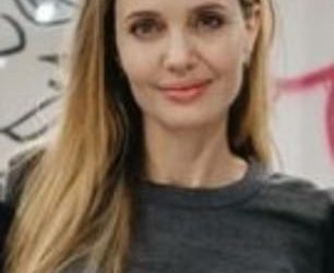 Angelina Jolie (49) i ‘dečko’ britanskog repera Akala (40) postali službeni Instagram