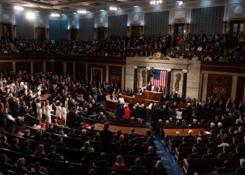 Anketa u Senatu u Montani pokazuje da sadašnji demokratski kandidat zaostaje za protukandidatom iz GOP-a, s ravnotežom kontrole nad Senatom