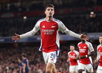 Arsenal 2-0 PSG – Liga prvaka: Topnici preuzimaju kontrolu nad europskim dvobojem kroz JOŠ JEDNU stručno snimljenu postavku… dok Man City juri u prednost od dva gola protiv Slovana iz Bratislave