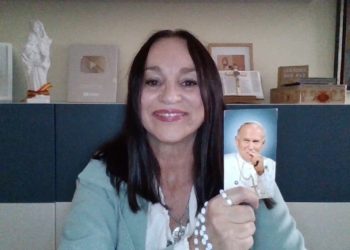 Ateistica ušla u Vatikan i obratila se: Moćno svjedočanstvo s groba Ivana Pavla II