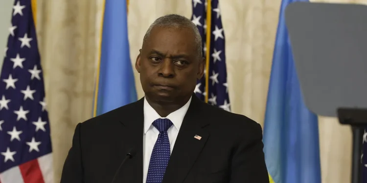 Austin upozorava da ‘nema srebrnog metka’ za poraz Putina dok američka pomoć visi na ravnoteži uoči izbora