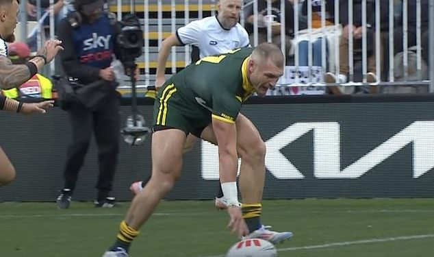 Australija se osvetila Novom Zelandu dok je Angus Crichton napravio veliku grešku u pobjedi 22-10