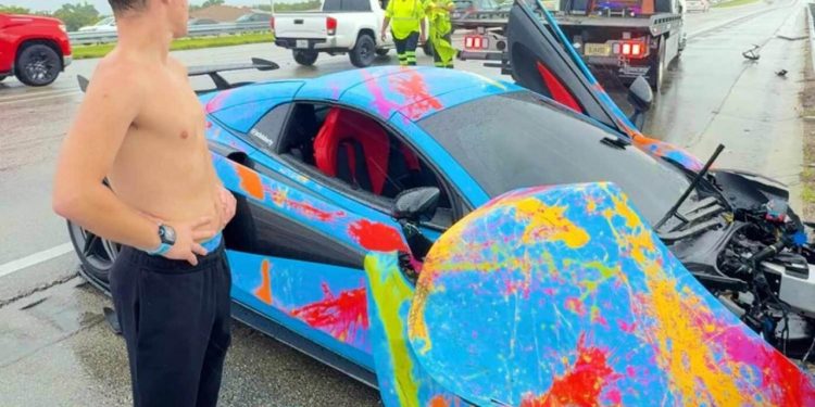 Auto Klub – Bahati klinac u McLarenu po kiši prenosio vožnju uživo, uslijedio je potpuni kaos