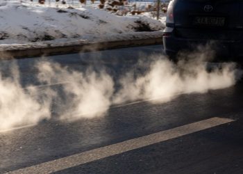 Auto Klub – Bijeli dim iz auspuha: Ova uobičajena pojava u ovim slučajevima može upućivati na kvar