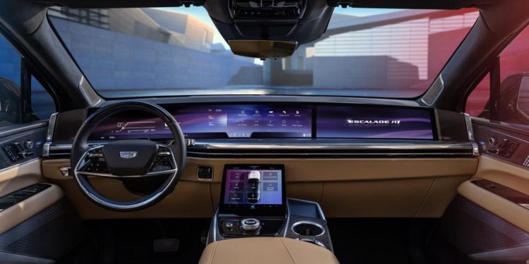 Auto Klub – Golemi i naporni zasloni multimedije uskoro počinju nestajati iz auta? Kako vam se sviđa novo rješenje?