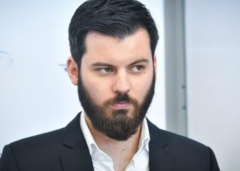 Auto Klub – Mate Rimac i šefovi Koenigsegga i Hennesseyja su međusobno testirali svoje automobile u prilogu Top Geara