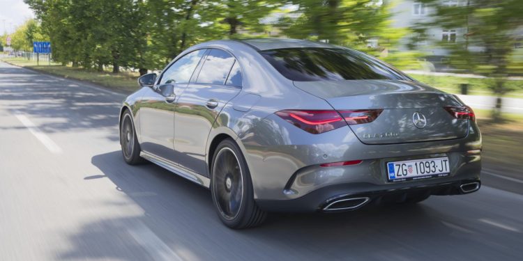 Auto Klub – Na testu Mercedes CLA Coupe 200d AMG Line: Dizelski pogon i besplatna AMG Line oprema dobitna kombinacija