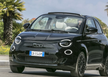 Auto Klub – Nitko ga ne želi: Nakon pauziranja Fiat produžio obustavu proizvodnje električnog 500 zbog slabe potražnje