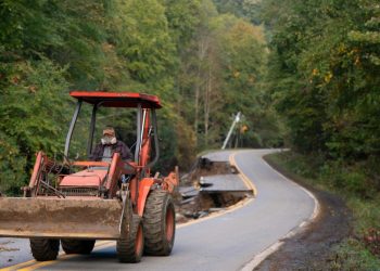Auto Klub – ‘Okruženi smo budalama’: Pogledajte kako se vozač traktora osvetio vlasniku Golfa koji ga je blokirao