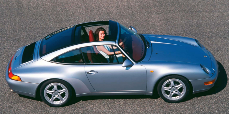 Auto Klub – Ona je najnesretnija vlasnica Porschea ikad: Odvezla svoj 911 na popravak, mehaničar joj ga vratio nakon 11 godina!