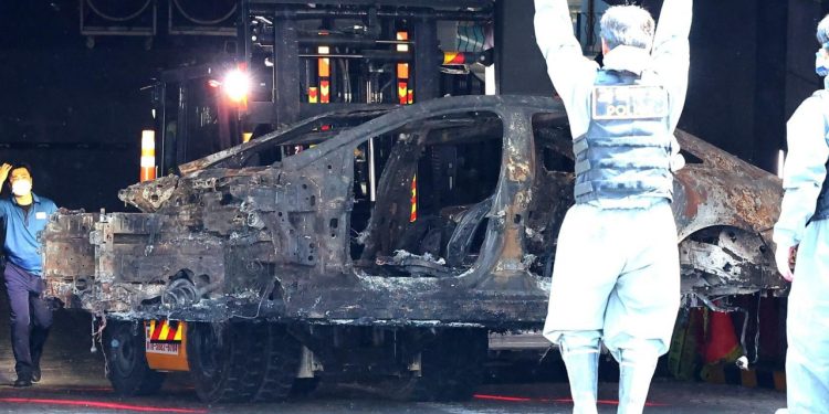 Auto Klub – Otkrivamo: Jesu li električni auti zaista smrtonosne zamke sklone zapaljenju?