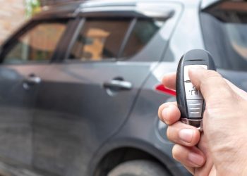 Auto Klub – Provjeravate li nekoliko puta jeste li zaključali automobil? Zašto to radimo objasnio je psiholog