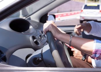 Auto Klub – ‘Skrenite lijevo i prošli ste’: Polaganje vozačkog ispita u ovoj zemlji traje nekoliko sekundi