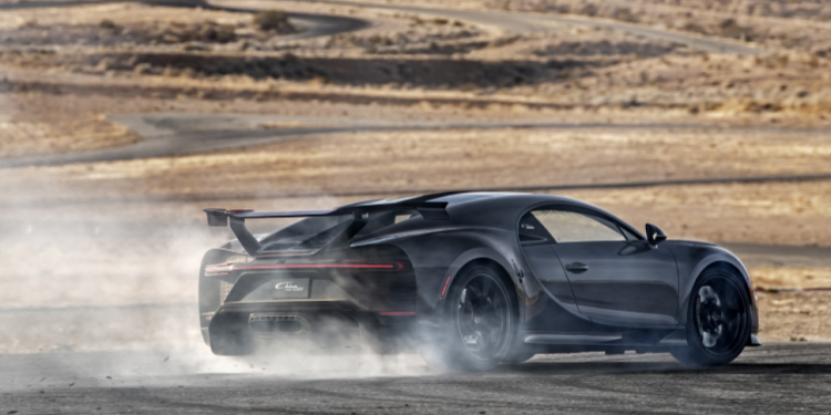 Auto Klub – Snimljen trenutak sudara dva ultraskupa Chirona u Maroku na okupljanju vozača Bugattija, Rimac na mjestu nesreće