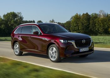 Auto Klub – Vozili smo Mazdu CX-80: Pet metara dugi SUV stvoren je za prestižno krstarenje