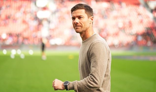 Bayer Leverkusen ‘podnio je ostavku na gubitak Xabija Alonsa sljedećeg ljeta’ s dva europska teškaša ‘željenima’ da Španjolac postane njihov sljedeći trener… uključujući najbolju momčad Premier lige