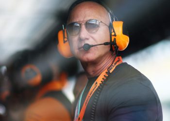 Bezos objašnjava zašto je WaPo odustao od predsjedničke podrške — RT World News