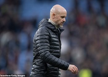 Bivši šef Bundeslige ‘pojavljuje se kao šokantan kandidat za zamjenu Erika ten Haga’ dok Man United nastavlja sastavljati uži izbor menadžera