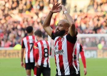 Brentford 4-3 Ipswich: pogodak Bryana Mbeuma u 96. minuti donio je dramatičnu pobjedu Beesima nakon što su Tractor Boysi poveli s dva pogotka