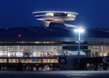 Britanski diplomat napao ruske novinare (VIDEO) — RT Rusija i bivši Sovjetski Savez