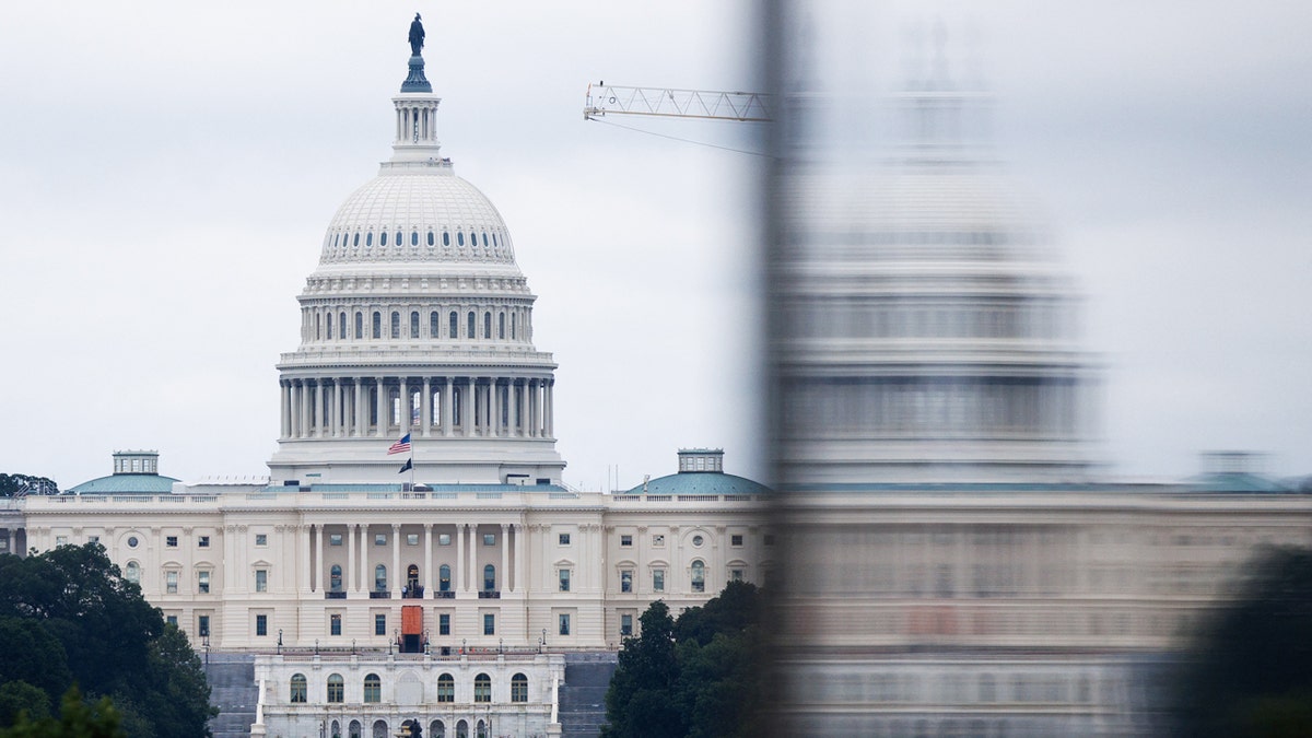 Zgrada Capitola vidi se iz National Malla u Washingtonu DC u petak, 9. kolovoza 2024.