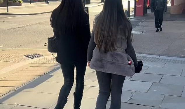 Chantelle Houghton pokazuje svoju 12-godišnju kćer s bivšim Alexom Reidom po prvi put u gotovo godinu dana dok objavljuje nove fotografije svoje mini mene
