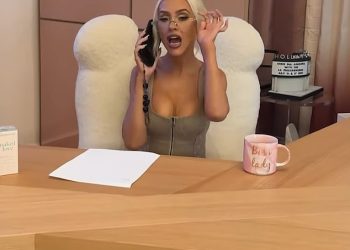 Christina Aguilera pokazuje dramatičan gubitak težine kako bi kanalizirala ‘šeficu’ u dotjeranom izgledu