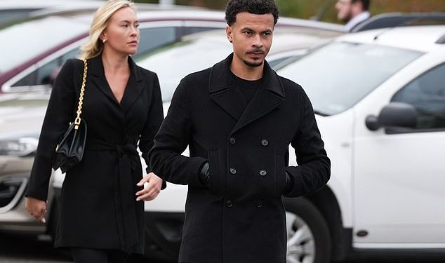 Dele Alli i Dean Henderson predvode ožalošćene na sprovodu Georgea Baldocka u Milton Keynesu… tri tjedna nakon što je branič pronađen mrtav u dobi od 31 godine u bazenu u svom domu