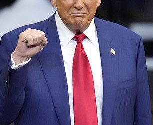 Donalda Trumpa ‘ovaj će tjedan intervjuirati The Undertaker’ u šokantnom pojavljivanju u podcastu legende WWE-a