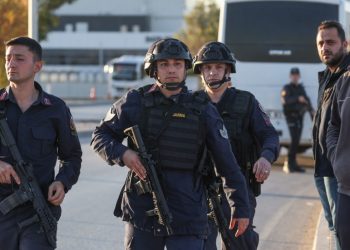 Dva turska teroristička napadača mrtva — RT World News