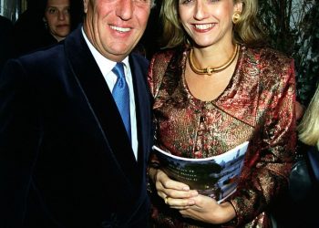 EDEN POVJERLJIVO: ‘glamurozna, lijepa’ supruga Fredericka Forsytha Sandy umrla je u dobi od 76 godina nakon višegodišnje borbe s opioidima zbog kojih je ostao u očaju