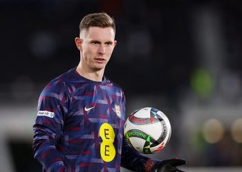 Finska protiv Engleske – Liga nacija: rezultati uživo i ažuriranja dok Lee Carsley predaje zvijezdi svoja prva tri lava u startu dok se čini da Trent Alexander-Arnold igra na VRLO neobičnoj poziciji