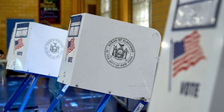 Florida, Michigan, New Jersey, New York započinju rano osobno glasovanje