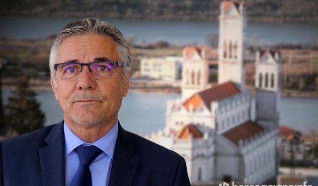 GRUDE NASTAVLJAJU PO STAROM Grizelj ostaje načelnik unatoč hrabroj borbi mladog Bandića