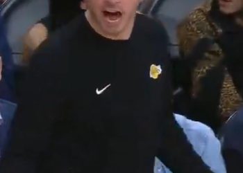 Glavni trener JJ Redick izgrdio je LeBrona Jamesa i Lakerse psovkom od četiri riječi