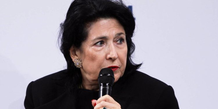 Gruzijski prozapadni predsjednik poziva na masovne ulične prosvjede — RT Rusija i bivši Sovjetski Savez