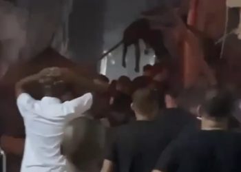 Izrael izveo zračne udare na Zapadnu obalu prvi put u 20 godina i ubio 18 ljudi u kafiću