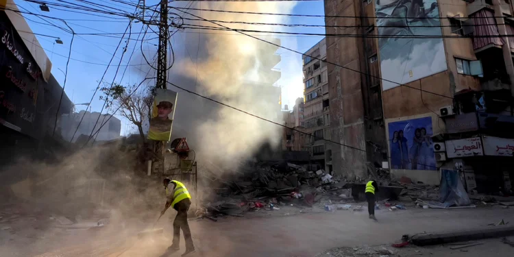 Izrael uništava financije Hezbollaha razornim zračnim napadima