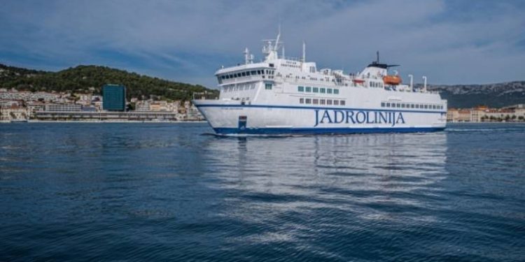 JADROLINIJA POTVRDILA “Petar Hektorović” vraća se na liniju Split-Vis