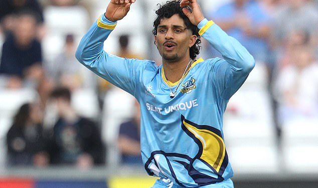 Jafer Chohan iz Yorkshirea bez kapice dobiva iznenadni poziv za englesku turneju po Karibima s ograničenim brojem posjeta