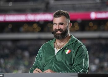 Jason Kelce i ESPN ‘u pregovorima da legenda Eaglesa bude domaćin kasnonoćne emisije’