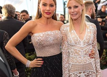 Julie Bowen kaže da su ona i njezina kolegica iz Moderne obitelji Sofia Vergara prikazane kao ‘vještice’ dok govori o njihovoj ‘svađi’ – i zadirkuje ponovno pokretanje omiljenog sitcoma