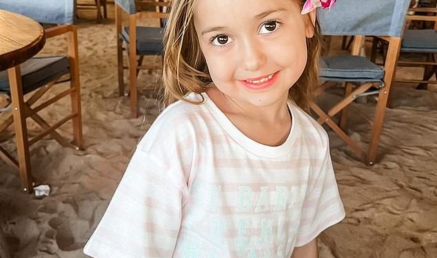 Kako otac Justina Biebera vodi Instagram račun koji objavljuje slike u bikiniju zvijezdine 6-GODIŠNJE sestre – privlačeći tisuće muških pratitelja i uznemirujućih komentara